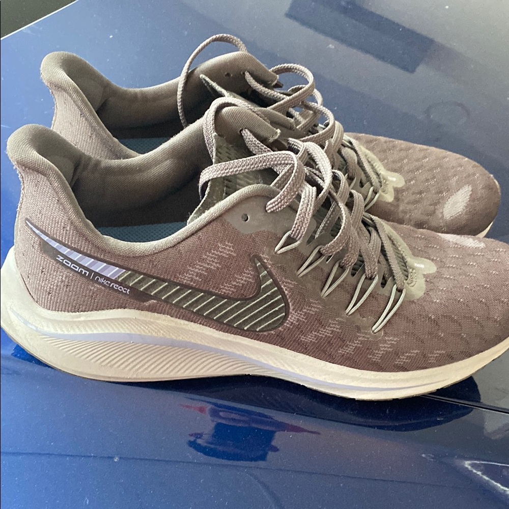 Nike vomero 14 Running Shoes